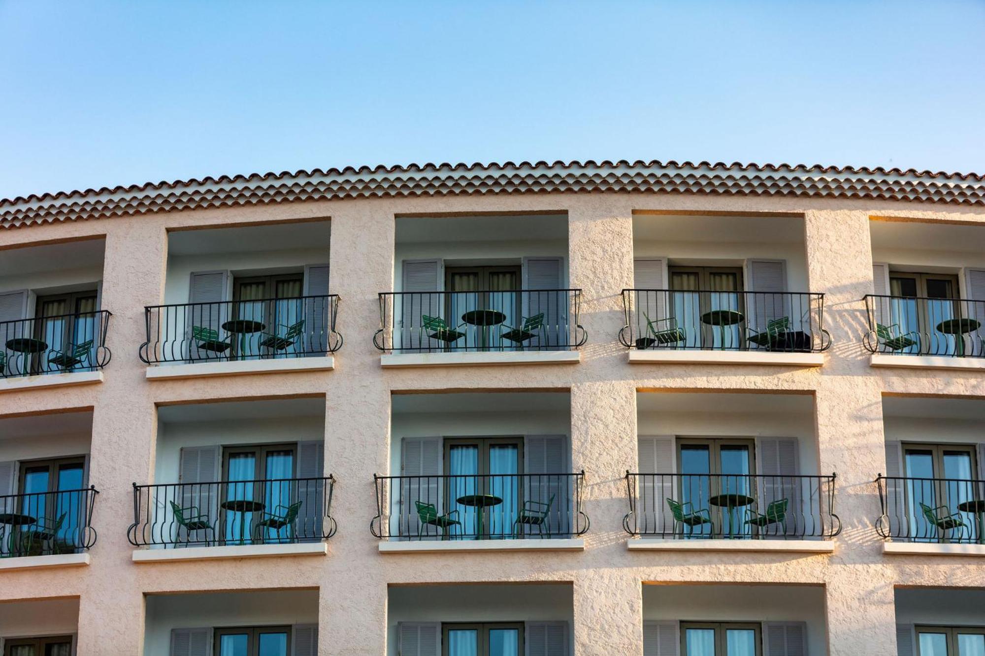 Hotel Du Parc Cavalaire Sur Mer Kültér fotó