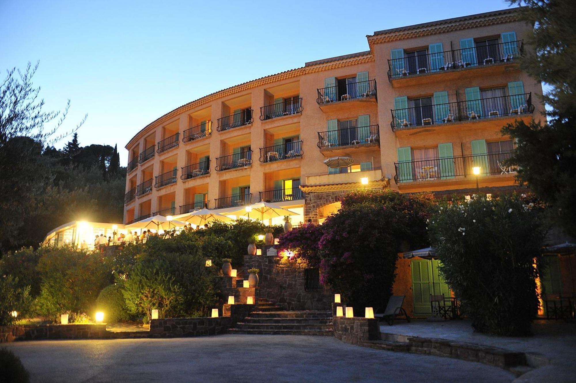 Hotel Du Parc Cavalaire Sur Mer Kültér fotó