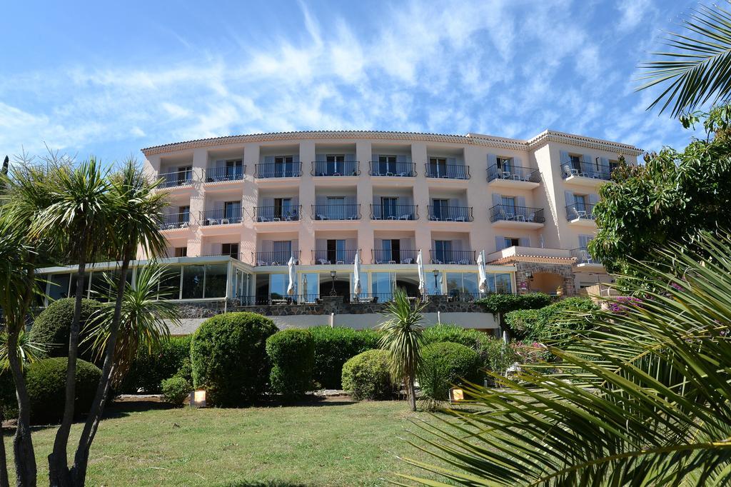 Hotel Du Parc Cavalaire Sur Mer Kültér fotó